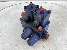 Liebherr LTM 1050-1 axle locking valve