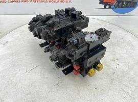 Compact truck C.T.2 Valve block