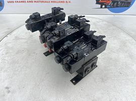 Compact truck C.T.2 Valve block
