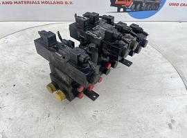 Compact truck C.T.2 Valve block