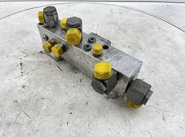 Liebherr LTM 1400-7.1 Connection block with blanking plate