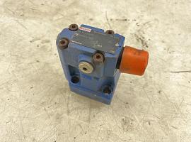 Liebherr LTM 1400-7.1 Pressure limiting valve