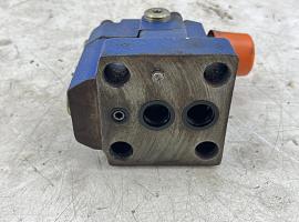 Liebherr LTM 1400-7.1 Pressure limiting valve