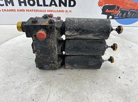 Liebherr LTM 1070 Multiway spool valve hydraulic support