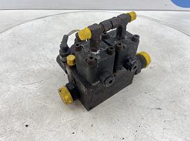 Liebherr LTM Axle locking valve