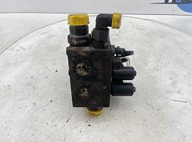 Liebherr LTM Axle locking valve