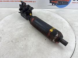 Liebherr LTM Axle locking valve with accumulator