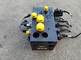 Grove GMK 4090 slewing gear block