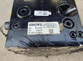 Grove GMK 4090 slewing gear block