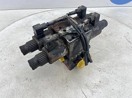 Liebherr LTM Outrigger valve