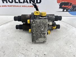 Liebherr LTM Outrigger valve