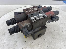 Liebherr LTM Outrigger valve