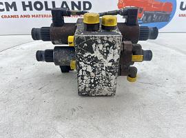 Liebherr LTM Outrigger valve