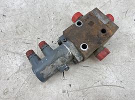 Liebherr LTM 1060/1070 Directional control valve steering