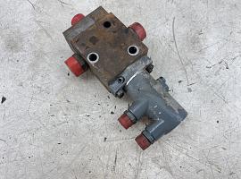 Liebherr LTM 1060/1070 Directional control valve steering
