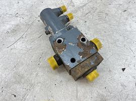 Liebherr LTM 1060/1070 Directional control valve steering