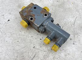 Liebherr LTM 1060/1070 Directional control valve steering