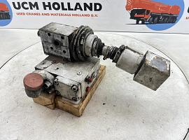 Liebherr LTM 1160 Cylinder connection