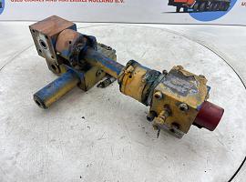 Liebherr LTM 1070 (35mtr) Cylinder connection