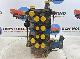 Liebherr LTM 1070 Base block