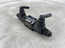 Liebherr LTM 1080/1 DIRECTIONAL CONTROL VALVE