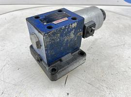 Liebherr LTM 1045-3.1 Directional control valve