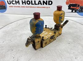 Liebherr LTM 1070 Swing gear valve