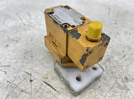 Liebherr LTM 1030 DIRECTIONAL CONTROL VALVE