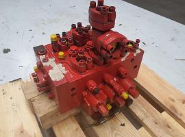 Grove GMK 5100 Main control block