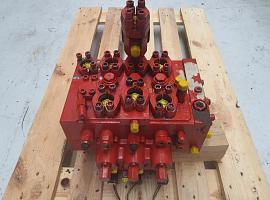 Grove GMK 5100 Main control block