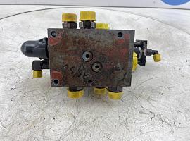 Grove GMK 3050 Axle lock valve