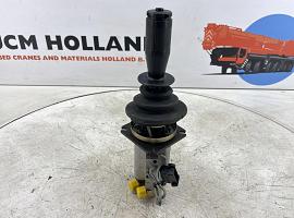 Liebherr LTM 1025 joystick