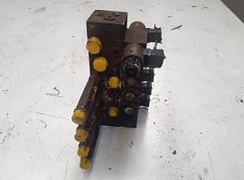 Grove GMK 5100 control block separate steering