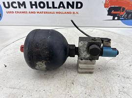 Spierings SK477 AT4 level control and suspension lock