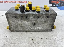 Liebherr LTM 1400-7.1 hydro control block