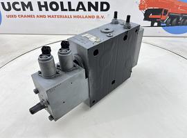Liebherr LTM 1130-5.1 Control block