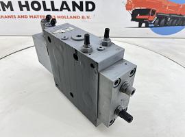 Liebherr LTM 1130-5.1 Control block
