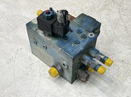 Faun ATF 40G-2 hydro valve block