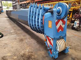 Liebherr LTM 1100-4.2 telescopic section 1
