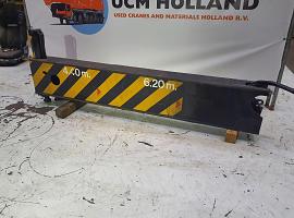Grove GMK 3050 outrigger beam complete rear