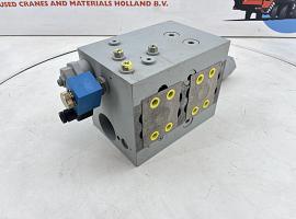 Terex-Demag AC 150 lowering brake valve