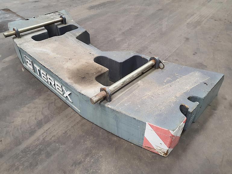 Counterweights | Terex Demag Challenger 4200 counterweight 3.7 Ton ...