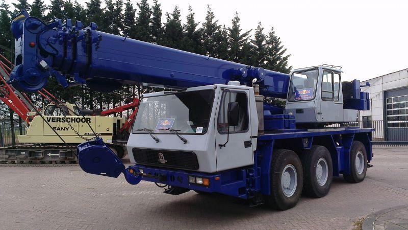 Grove GMK 3050