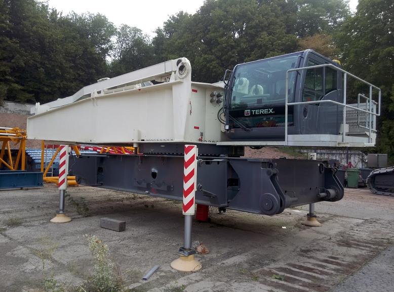 Crawler Crane 300T