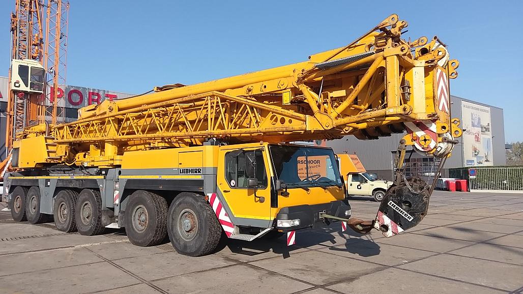 Liebherr LTM 1300-1