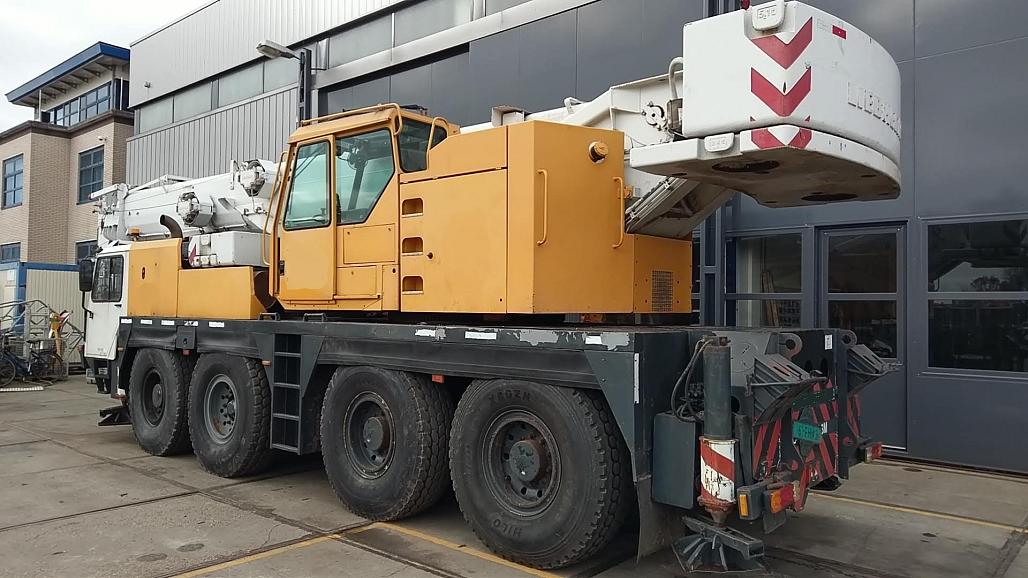 Liebherr LTM 1070-1