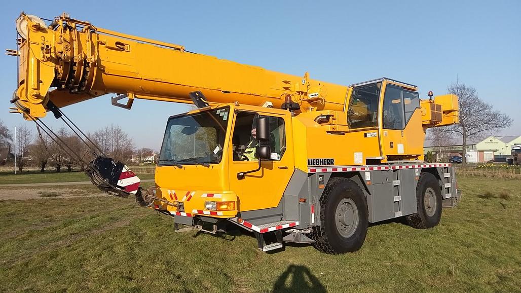 Liebherr LTM 1040-2.1