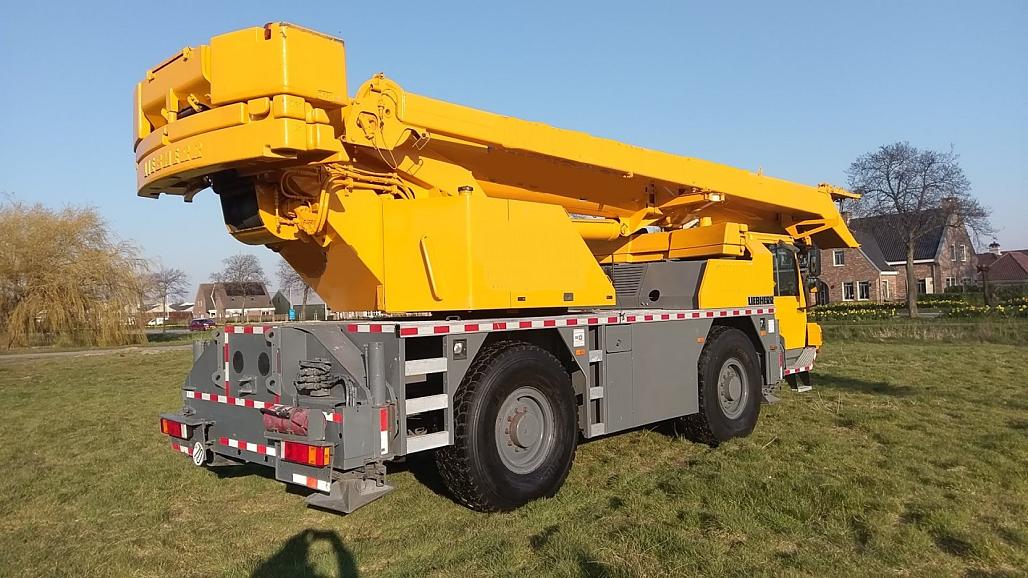 Liebherr LTM 1040-2.1