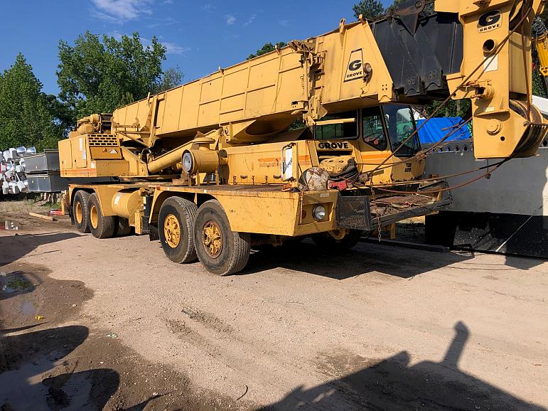 Grove TM 880