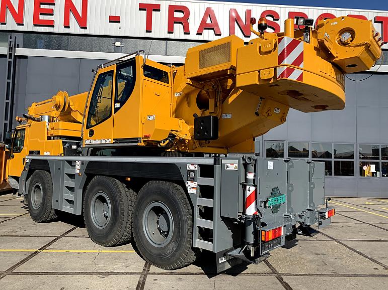 Liebherr LTM 1055-3.2
